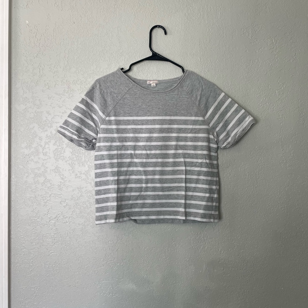 Gap gray and white striped cropped top